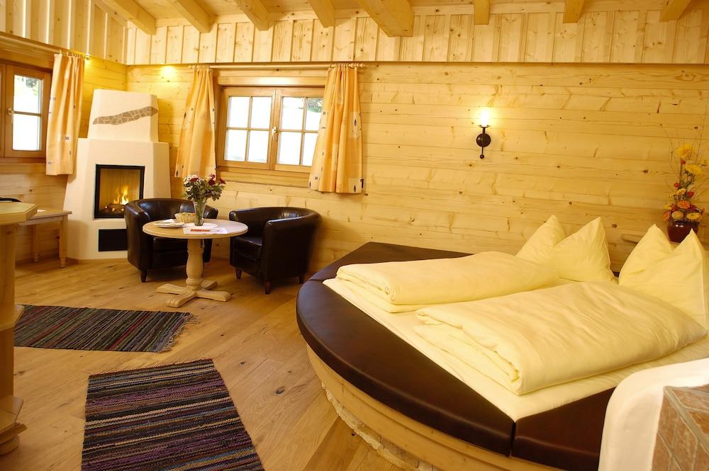 Hotel Vitaloase Zu Den Drei Bruedern อุนเคน ภายนอก รูปภาพ