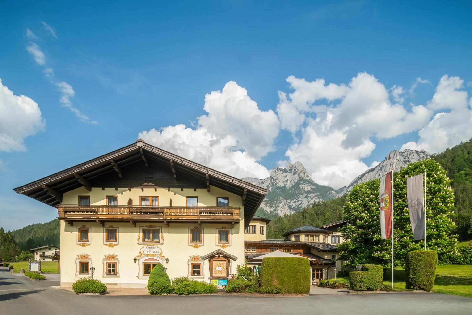 Hotel Vitaloase Zu Den Drei Bruedern อุนเคน ภายนอก รูปภาพ