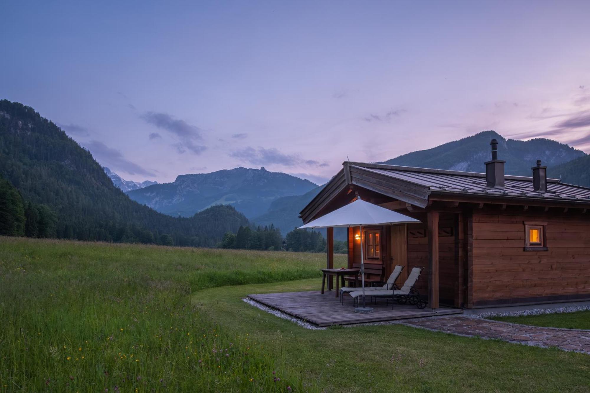 Hotel Vitaloase Zu Den Drei Bruedern อุนเคน ภายนอก รูปภาพ